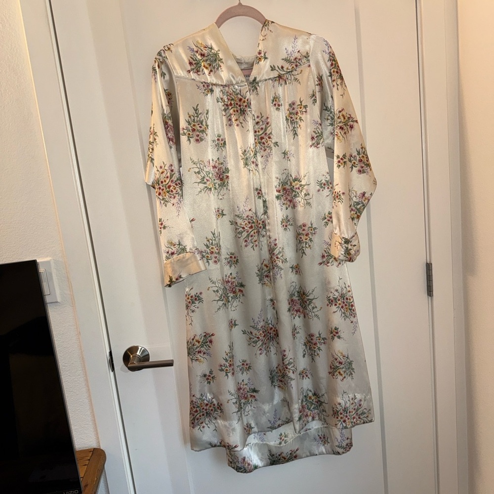 Floral Satin vintage Dior sleepware